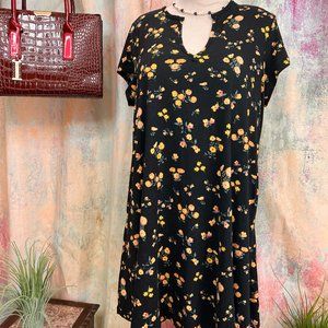 📌Lark + Grey Floral Short Sleeves Soft Flowing Fabric A-Line Dress with Pockets